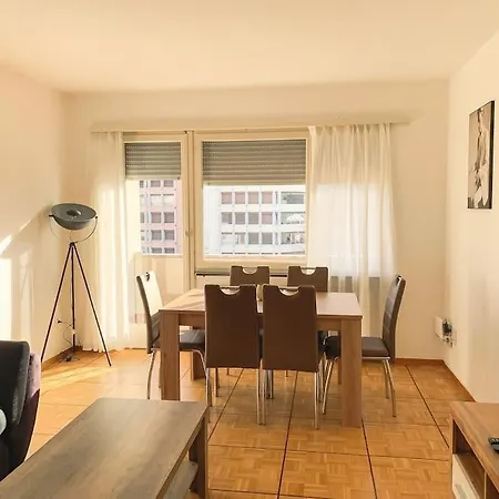 Vivere A - 5 Minuti Da Piazza Grande 로카르노