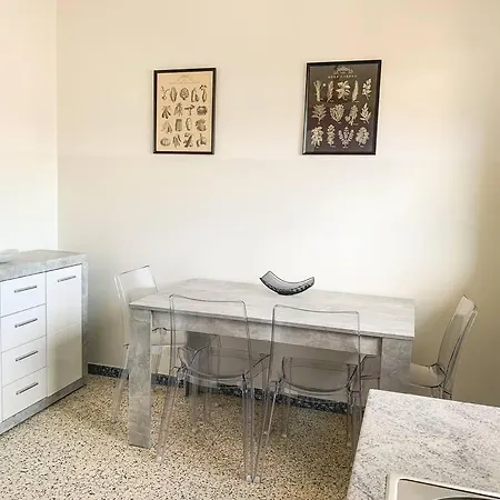 Vivere A - 5 Minuti Da Piazza Grande 로카르노