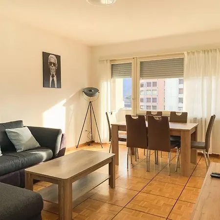 Vivere A - 5 Minuti Da Piazza Grande 아파트 *